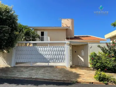 Casa com 3 Quartos à venda, 220m² no Jardim Tarraf, São José do Rio Preto
