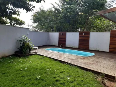 Casa com 3 Quartos à venda, 180m² no Cabral, Contagem