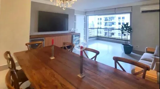 Apartamento com 3 Quartos à venda, 160m² no Cambuí, Campinas
