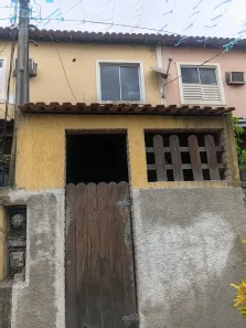 Casa de Condomínio com 2 Quartos à venda, 50m² no Santa Luzia, São Gonçalo