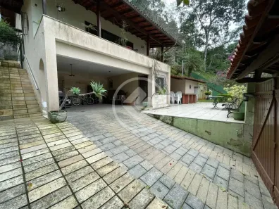 Casa com 3 Quartos à venda, 156m² no Parque do Ingá, Teresópolis