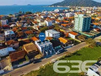 Sobrado com 3 Quartos à venda, 95m² no Praia da Enseada, São Francisco do Sul