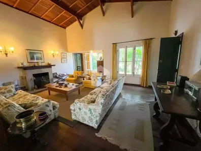 Casa com 3 Quartos à venda, 470m² no Quarteirão Ingelheim, Petrópolis
