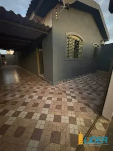 Casa com 3 Quartos para alugar, 120m² no Segismundo Pereira, Uberlândia