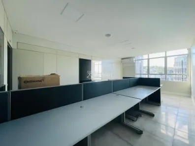 Sala Comercial para alugar, 90m² no Centro, Tubarão