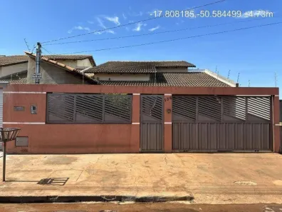 Casa com 3 Quartos à venda, 141m² no Parque Residencial Isaura, Santa Helena de Goiás