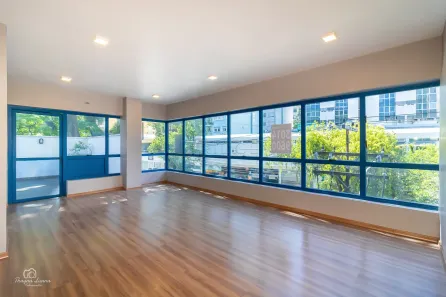 Sala Comercial à venda, 90m² no Moinhos de Vento, Porto Alegre