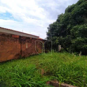 Lote/Terreno à venda, 300m² no Jardim Dirceu, Marília