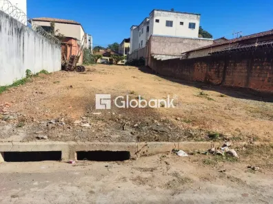Lote/Terreno à venda, 360m² no Jardim Panorama, Montes Claros