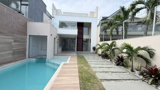 Casa de Condomínio com 3 Quartos à venda, 334m² no Recreio dos Bandeirantes, Rio de Janeiro