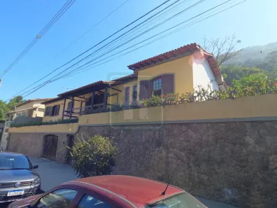 Casa com 4 Quartos à venda, 320m² no São Francisco, Niterói