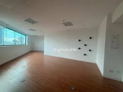 Sala Comercial para alugar, 59m² no Dezoito do Forte Empresarial/Alphaville., Barueri