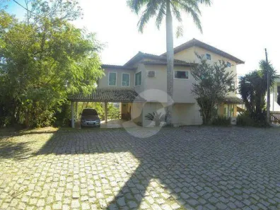 Casa de Condomínio com 3 Quartos à venda, 230m² no Badu, Niterói