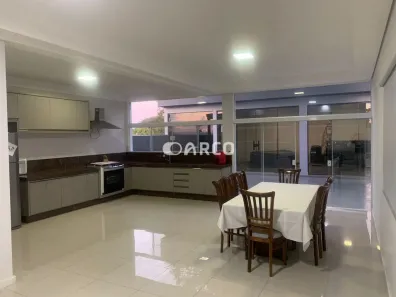 Casa de Condomínio com 3 Quartos à venda, 237m² no Condomínio Residencial Fogaça, Jacareí