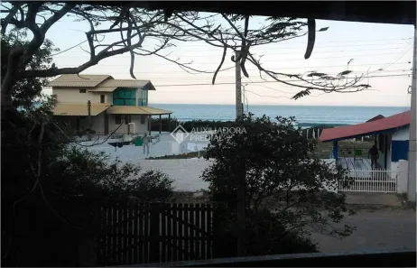 Casa com 4 Quartos à venda, 200m² no Pântano do Sul, Florianópolis