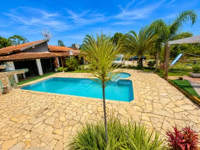 Fazenda/Sítio com 4 Quartos para venda ou aluguel, 1100m² no Centro Cívico, Mogi das Cruzes