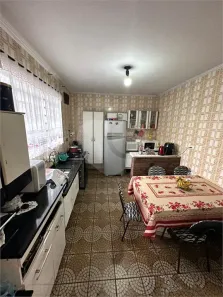 Sobrado com 4 Quartos à venda, 181m² no Vila Nivi, São Paulo