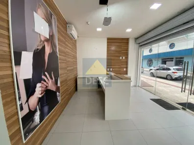 Sala Comercial para alugar, 100m² no Centro, Balneário Camboriú