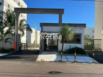 Apartamento com 1 Quarto para alugar, 55m² no Chácaras Tubalina e Quartel, Uberlândia