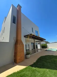 Casa com 4 Quartos para alugar, 320m² no Jardim Estoril II, Bauru