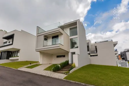 Casa de Condomínio com 3 Quartos à venda, 205m² no Bairro Alto, Curitiba