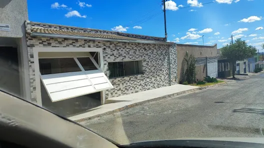 Casa de Condomínio com 3 Quartos à venda, 154m² no Da Vitória, Goiânia