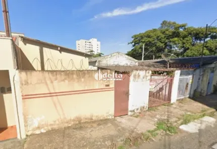 Lote/Terreno à venda, 340m² no Presidente Roosevelt, Uberlândia