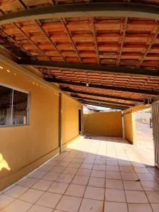 Casa com 3 Quartos para alugar, 178m² no Santa Genoveva, Goiânia
