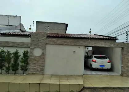 Casa com 4 Quartos à venda, 200m² no Farolândia, Aracaju