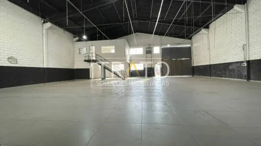 Galpão/Depósito/Armazém para alugar, 530m² no Jardim das Bandeiras, Campinas