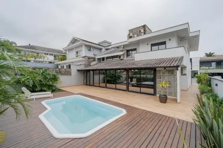 Casa de Condomínio com 4 Quartos à venda, 260m² no Boa Vista, Joinville