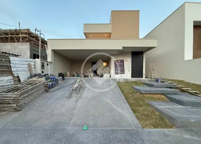 Casa de Condomínio com 3 Quartos à venda, 223m² no Jardins Capri, Senador Canedo