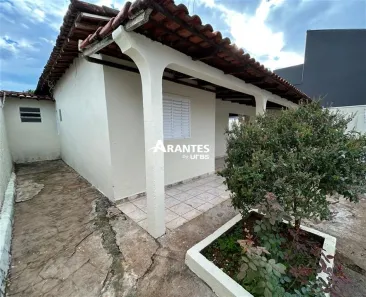 Casa com 3 Quartos à venda, 153m² no Jardim Ipanema, Uberlândia