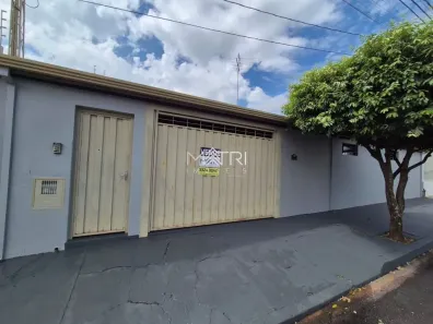 Casa com 3 Quartos à venda, 165m² no Centro, Araraquara