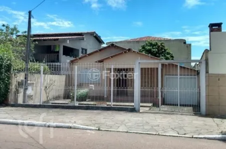 Casa com 3 Quartos à venda, 184m² no Niterói, Canoas