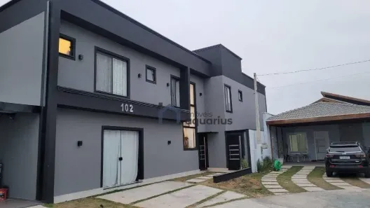 Casa de Condomínio com 3 Quartos à venda, 230m² no Jardim Jacinto, Jacareí
