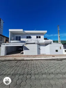 Casa com 5 Quartos à venda, 298m² no Centro, Balneário Piçarras
