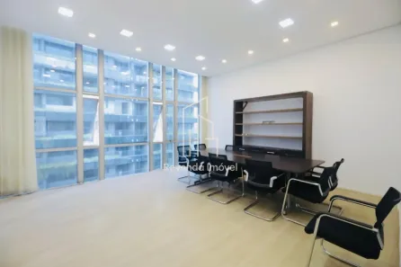 Sala Comercial à venda, 204m² no Vila Olímpia, São Paulo
