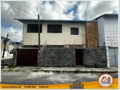 Casa com 4 Quartos à venda, 290m² no Parreão, Fortaleza