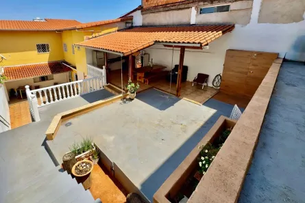 Casa com 5 Quartos à venda, 220m² no Nova Floresta, Belo Horizonte