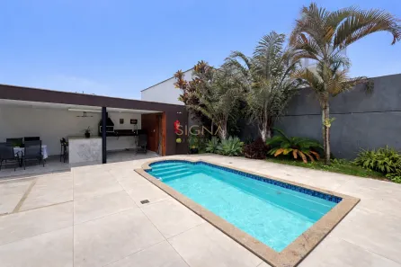 Casa de Condomínio com 4 Quartos à venda, 250m² no Grama, Juiz de Fora