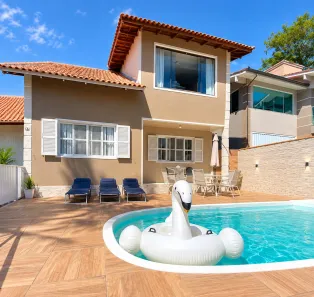 Casa com 4 Quartos à venda, 200m² no Guarda do Embaú, Palhoça