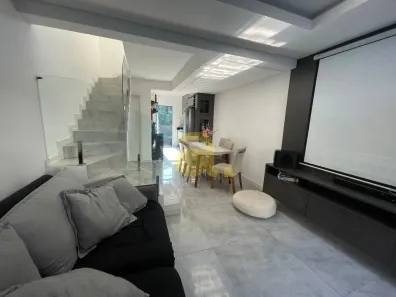 Sobrado com 3 Quartos à venda, 97m² no Vila Nova, Blumenau