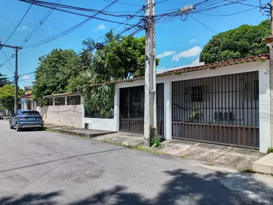 Casa com 7 Quartos à venda, 250m² no Parque 10 de Novembro, Manaus