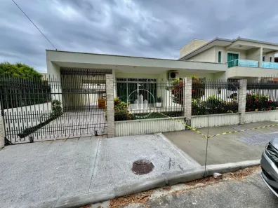 Casa com 4 Quartos à venda, 180m² no Canto, Florianópolis