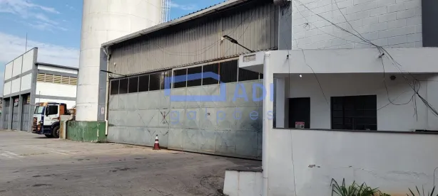 Galpão/Depósito/Armazém para alugar, 1500m² no Jardim Vista Alegre, Embu das Artes