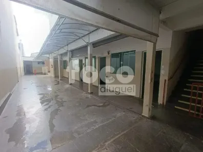 Prédio Comercial para alugar, 600m² no Nossa Senhora Aparecida, Uberlândia