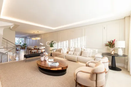 Casa com 3 Quartos à venda, 280m² no Chácara das Pedras, Porto Alegre
