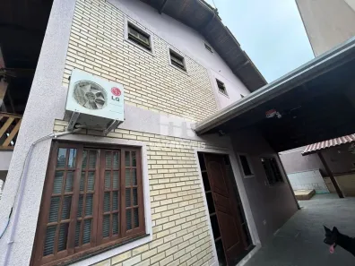 Sobrado com 3 Quartos à venda, 182m² no Fazenda, Itajaí