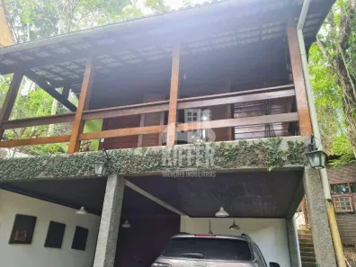 Casa de Condomínio com 4 Quartos à venda, 197m² no Sapê, Niterói